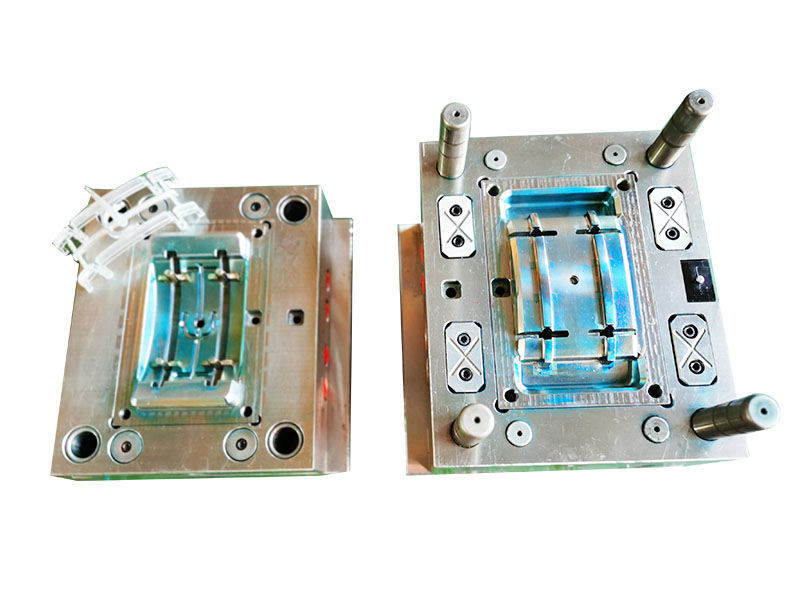 塑件模具(jù) (2)