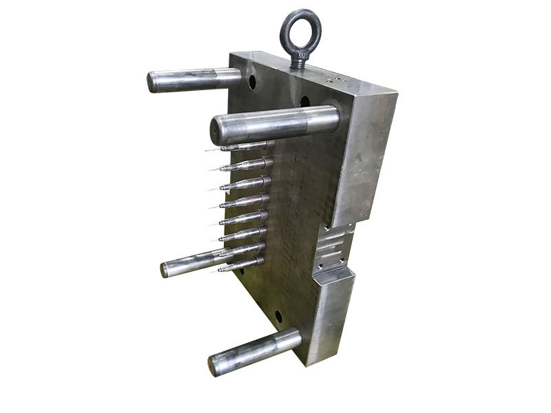 醫(yī)療模具(jù)